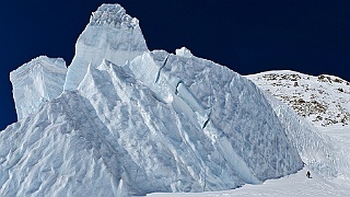 Gletscherabbrüche am Mönch_Panorama3583b .jpg